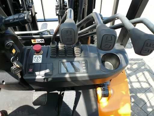 Stivuitor electric Hangcha, capacitate 3.8 T. Roti pline. Garda inalta