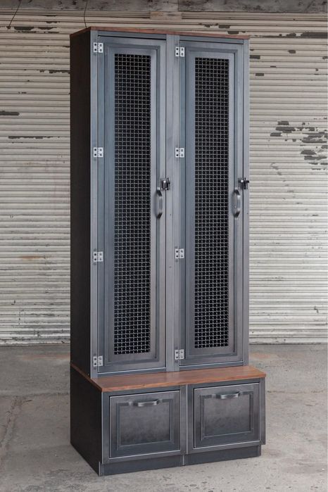 Металлический шкаф LOFT