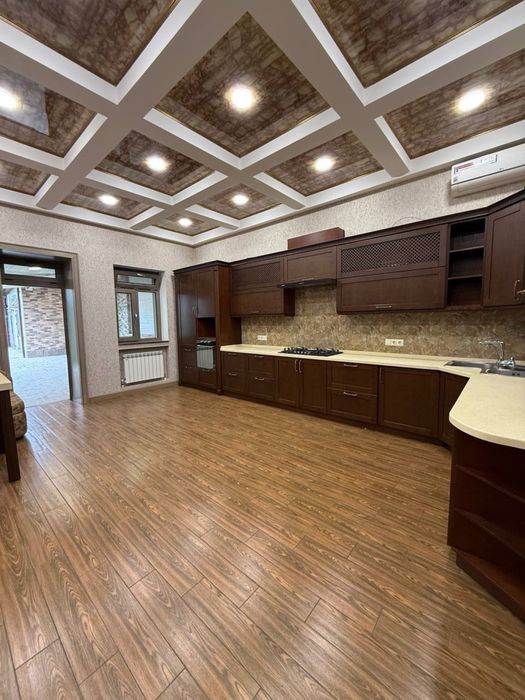 центр Луначарского  Дом 5,3 соток