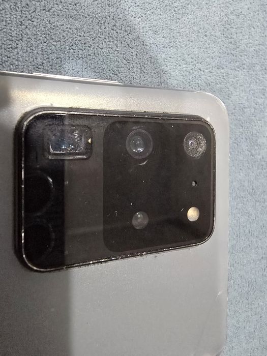 Galaxy s20u и redmi 9a