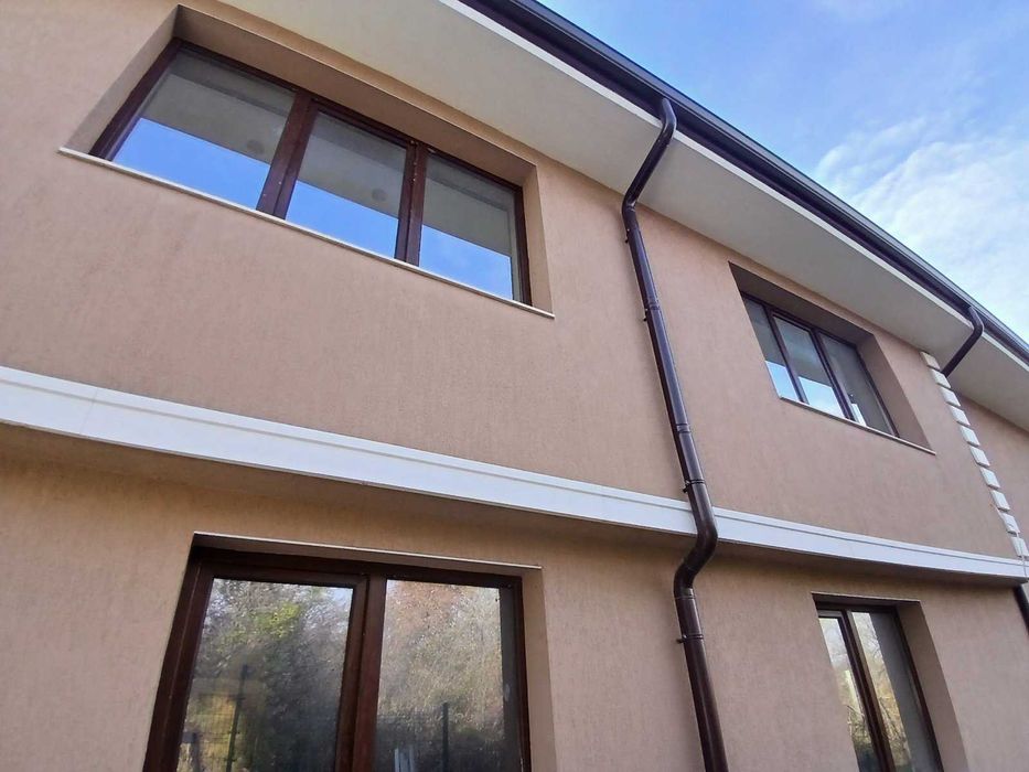 Къща в Варна-м-т Кочмар площ 264 цена 415000