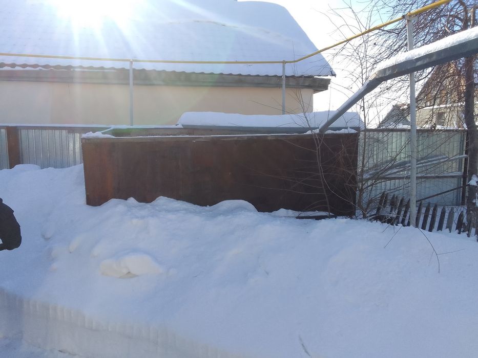 Продам ёмкость под воду.