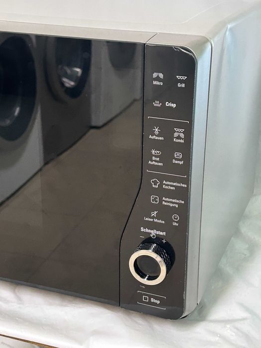Микровълнова фурна Bauknecht ExtraSpace Crisp MW 427 SL (С транспортен дефект)
