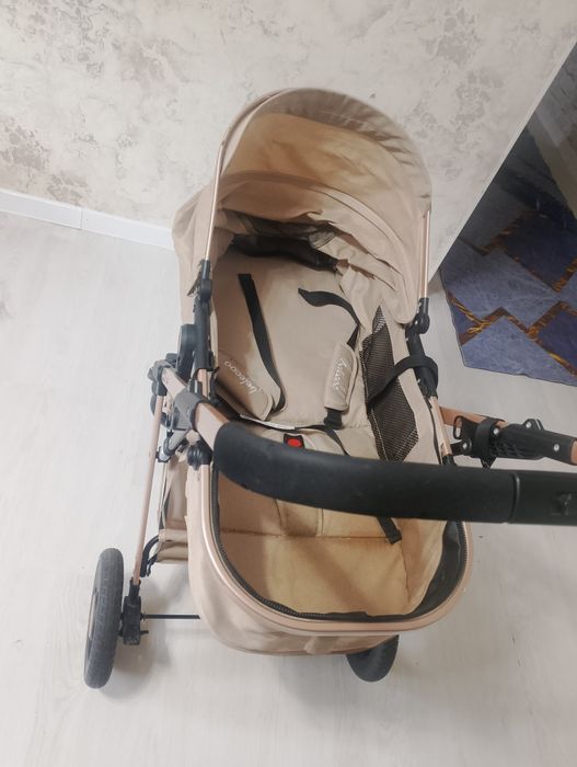 Продам коляску Belecoo