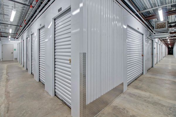 Нямаш склад за стоката? Мини складове под наем – Варна.