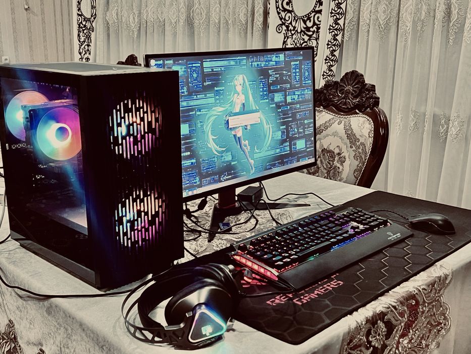 Игровой компьютер сотилади кресло билан полный комплект