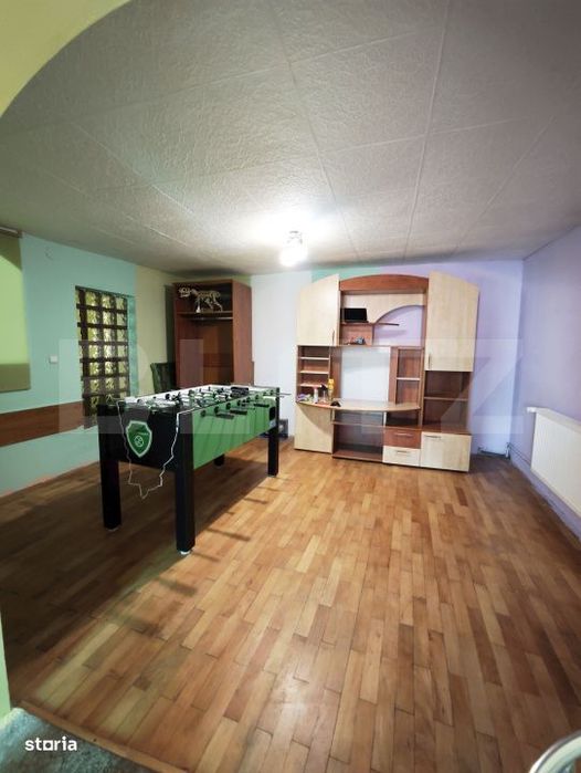 Casa de vanzare, natura si o priveliste de vis in Scheii Brasovului