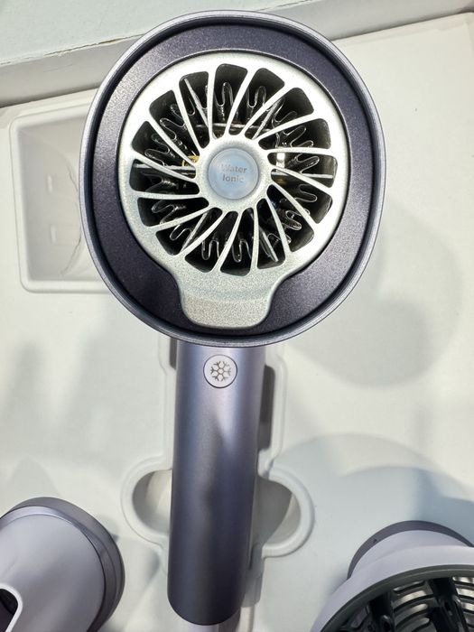 СЕШОАР PHILIPS BHD720/10 на 5 месеца