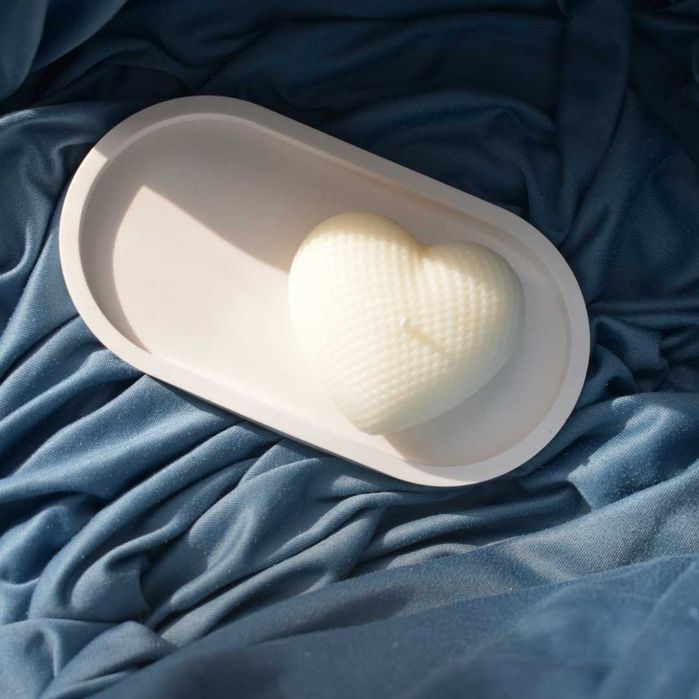 Соева свещ и поставка за бижута