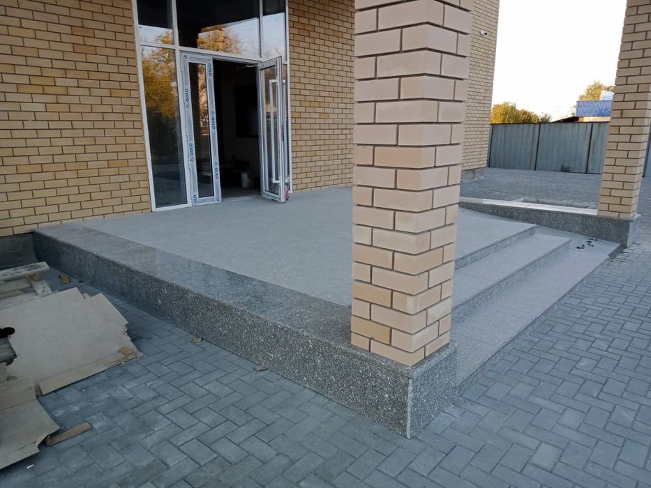 Услуги кафельщика, вагонка, гранит, кафель, перилы