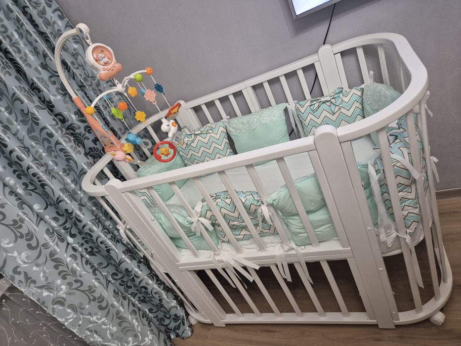 Продам детскую кроватку