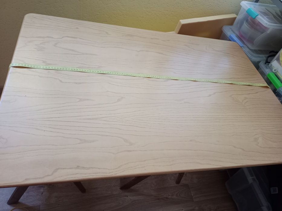 Продам стул деревянный столешницу120-80см без ножек,