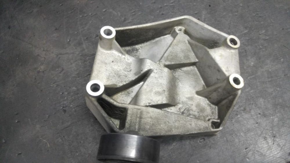 Suport motor 1.9 d multijet fiat sedici croma alfa romeo 159 opel vectra c 55187675