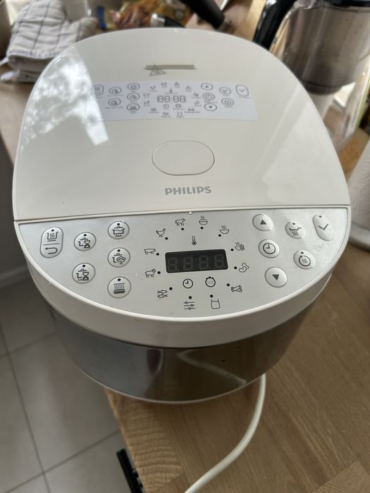 Мултикукър philips