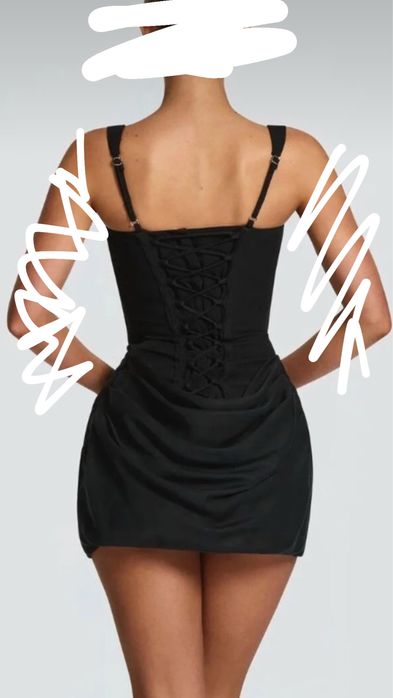 rochie scurta cu corset comfortabil.