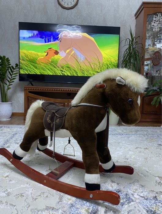 Лошадка игрушечная, качалка