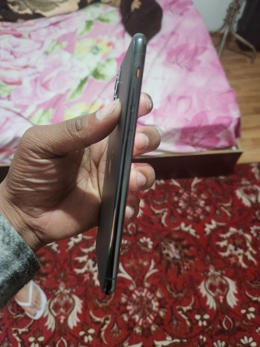 New iPhone 11 Pro good condition