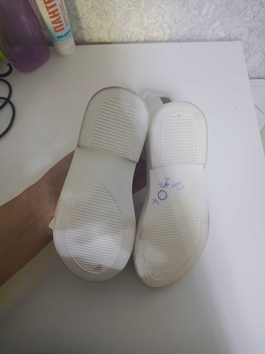 Сандали детская обувь Продаю срочно!!!