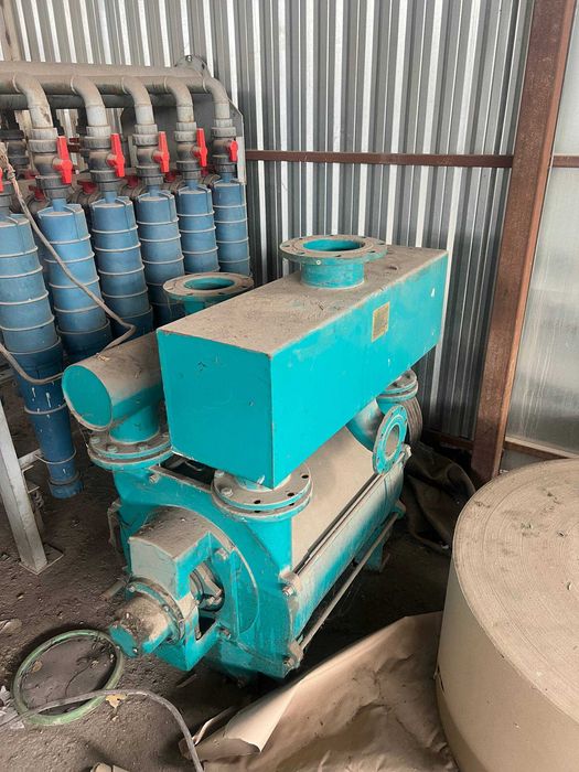 мельница 90 кв 6500 $. Вакумный Насос ( 55кв 5000 $ )