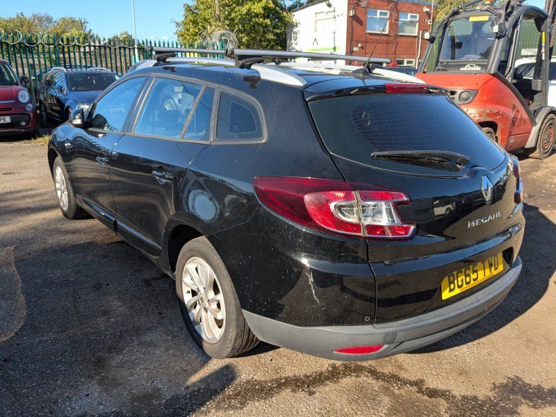 Dezmembrari / Dezmembrez Renault Megane 3 Facelift 1.5 dCi K9K656 cutie viteze manuala cod culoare GNE