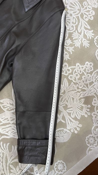 Haina piele naturala culoare maro