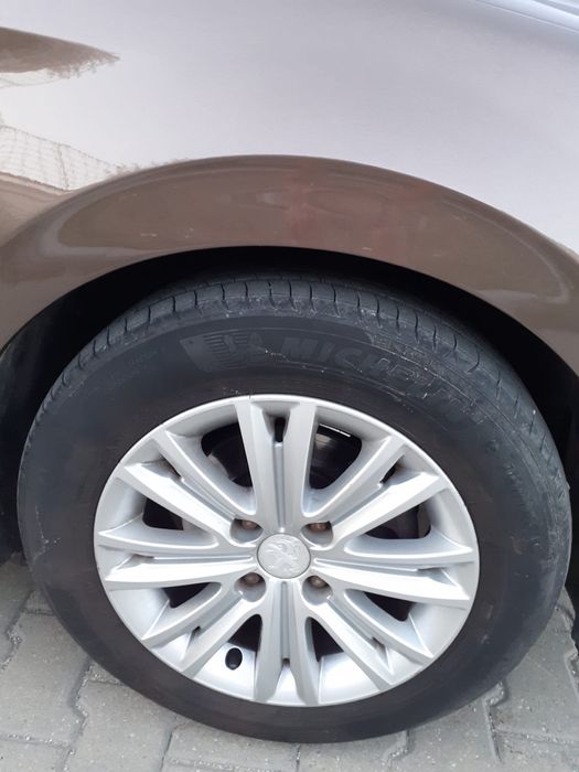 Jante originale Peugeot 301+Anvelope Michelin ca Noi