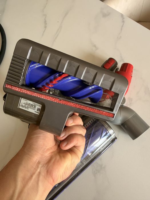 Capat dysonn aspirator v15