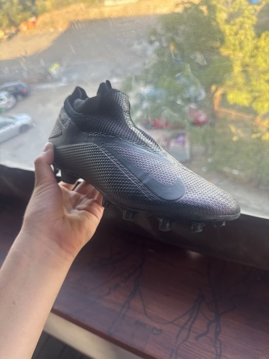 Ghete de fotbal nike phanton marime 37,5