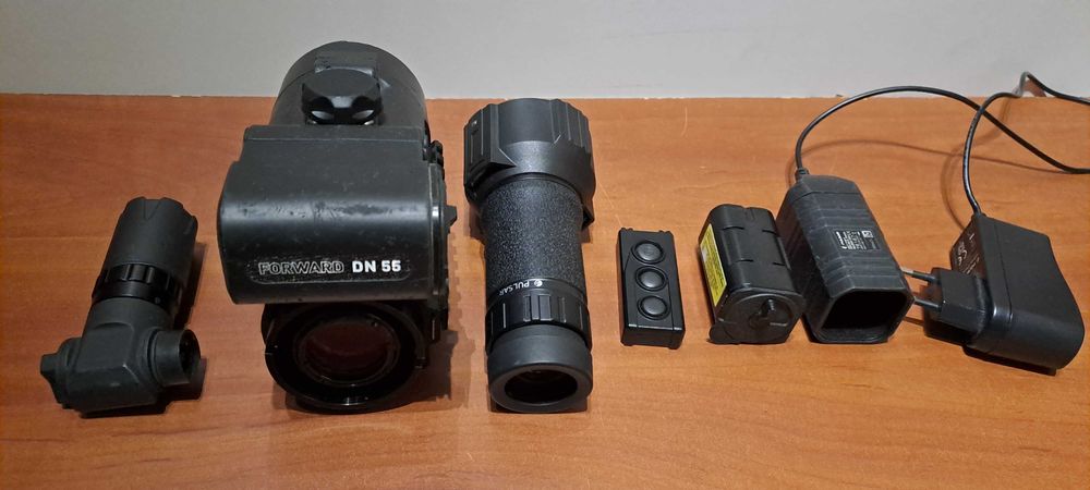 Nightvision Pulsar DN55 /DFA75 functionare perfectă cu multe accesorii