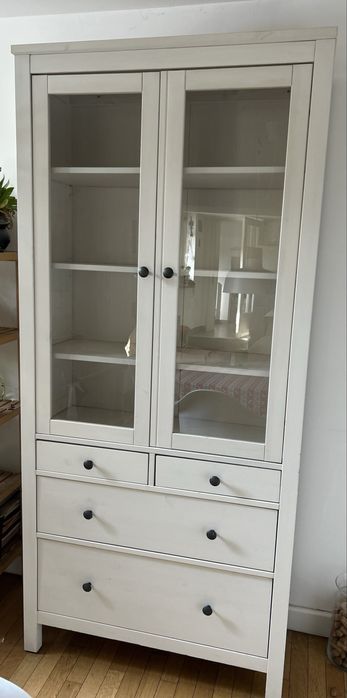 Vitrina usi sticla  HEMNES IKEA