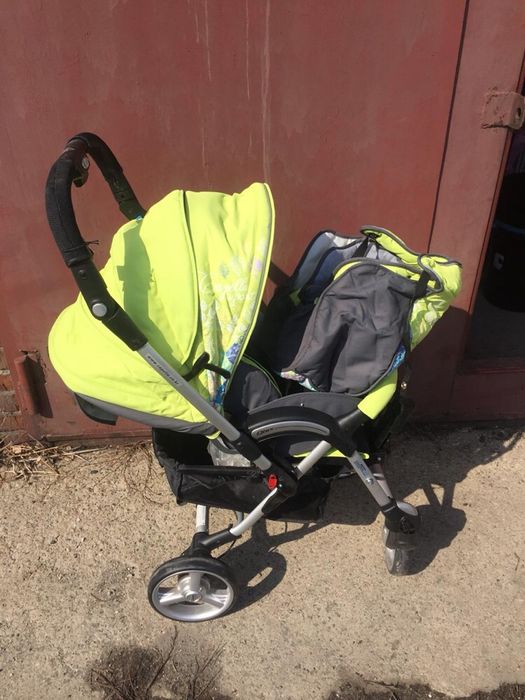 Продам коляску новую