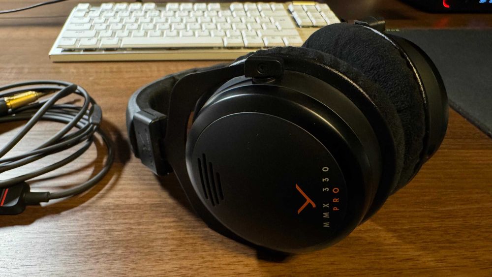 Casti Gaming Beyerdynamic Over-Ear MMX 330 Pro, Cu Fir, 48 Ohm, Negru