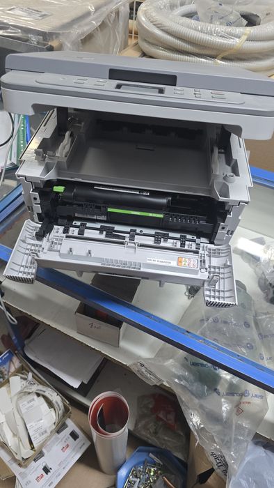 Принтер със скенер brother DCP -B7500D