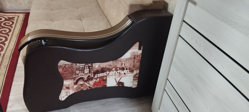 Срочно продаю диван