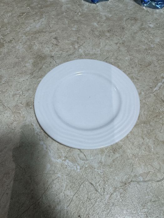 Тарелка маленькая