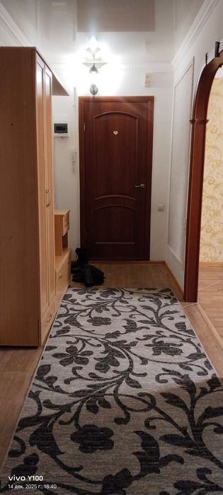 Продам  2х ком на сатпаева 12/1