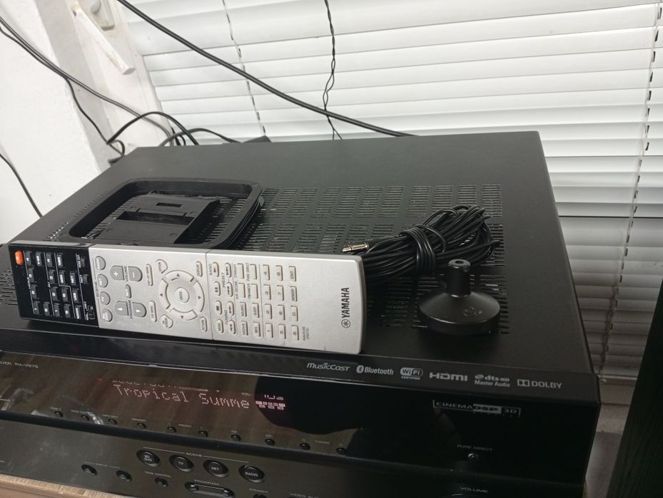 7.2 канален ресивър YAMAHA RX-V 679