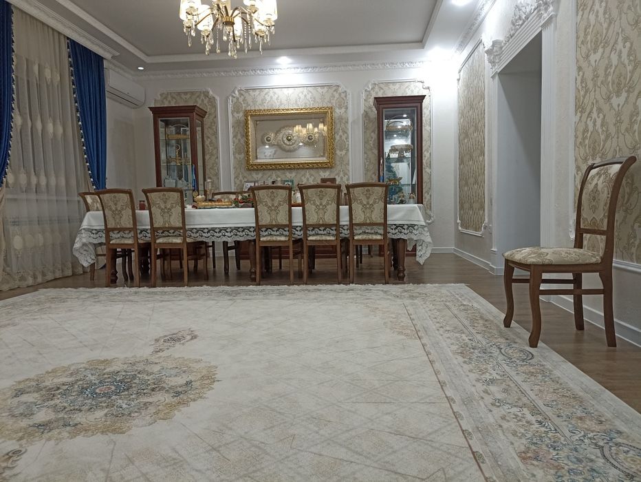 Продам коттедж в центре города парк 1- го президента