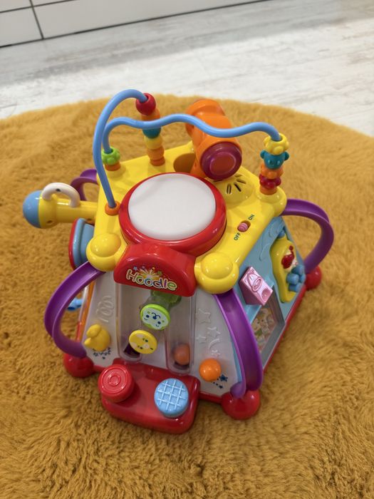 Интерактивен куб