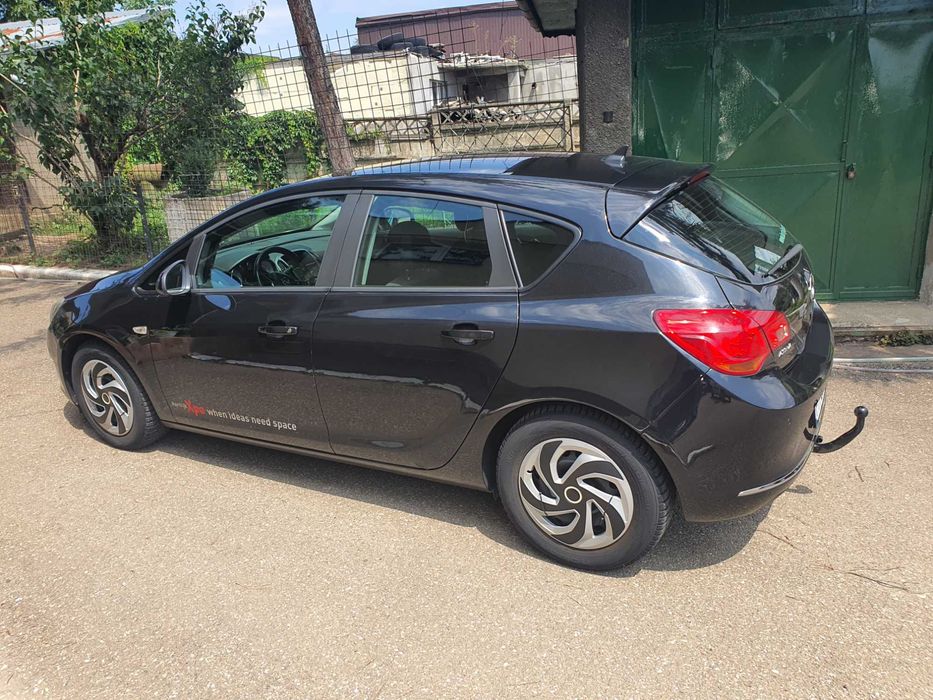 Vand Opel Astra j 2012