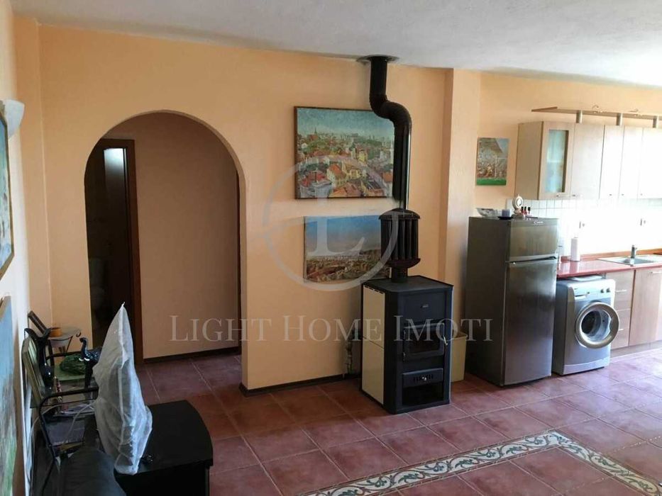 Реф. 3995 Къща с двор Кършияка / Рогошко Шосе