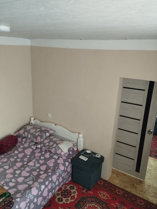 Hovli joy sotiladi 4.5 sotix 2 xona