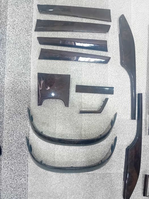 Интериорни лайсни Ауди а8 махагон