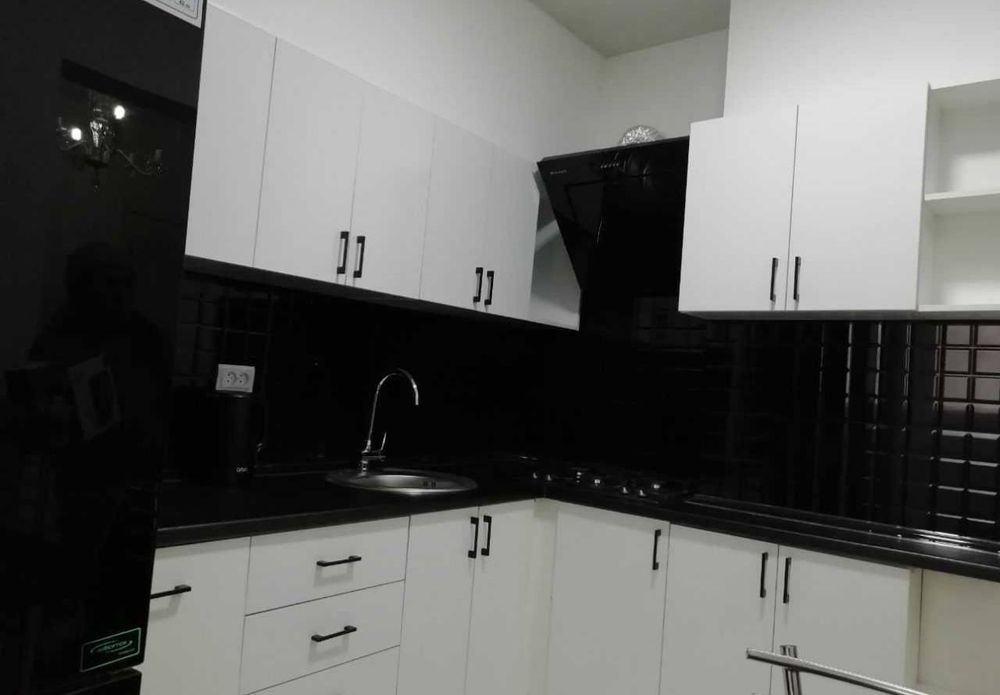 Продается 3х ком квартира, ориентир: Ц-1 кафе Райхон, 74м²