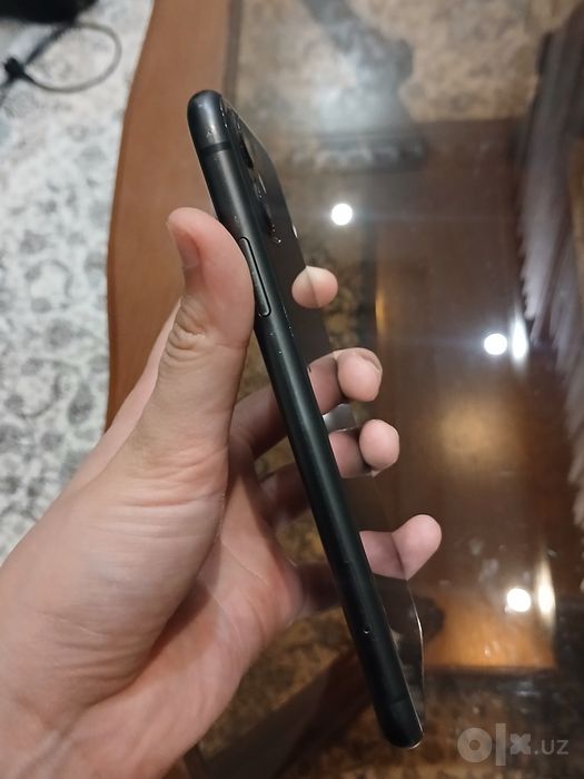 Iphone 11 64 sotiladi