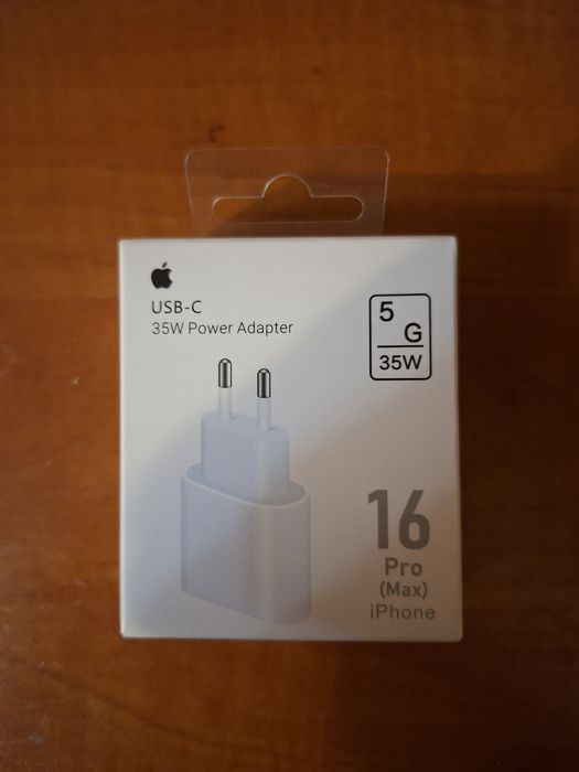 Оригинальная зарядка на айфон