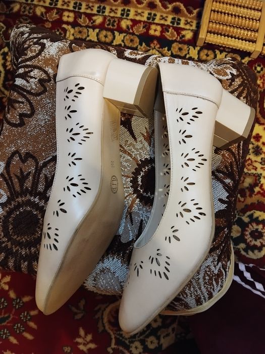 Pantofi din piele naturală pentru femei nr 38