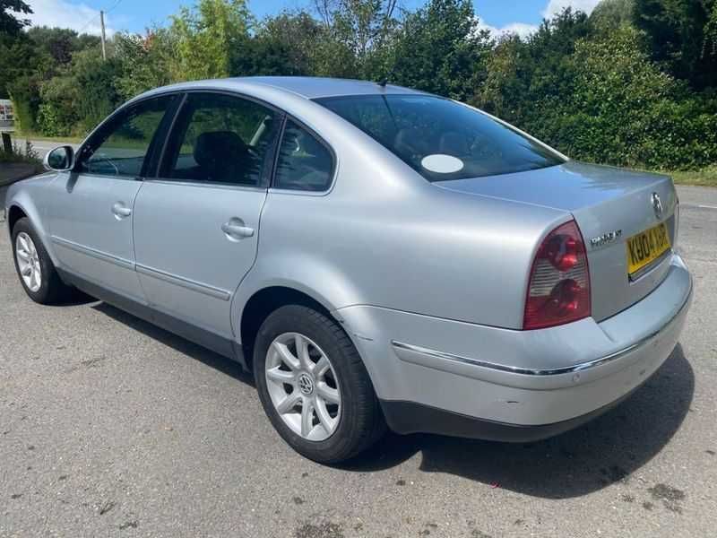 Dezmembrez Passat b 5.5 1,9 TDI AWX 2005.