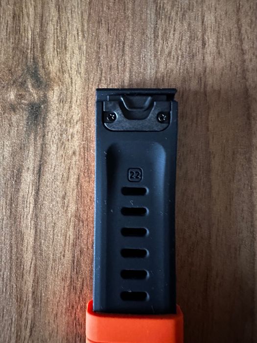 Продавам каишка за Garmin часовници 22мм