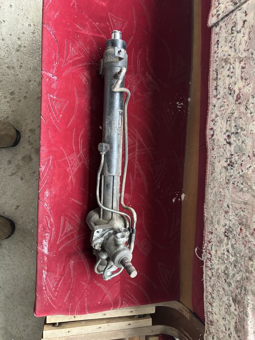 Продам рулевую рейку